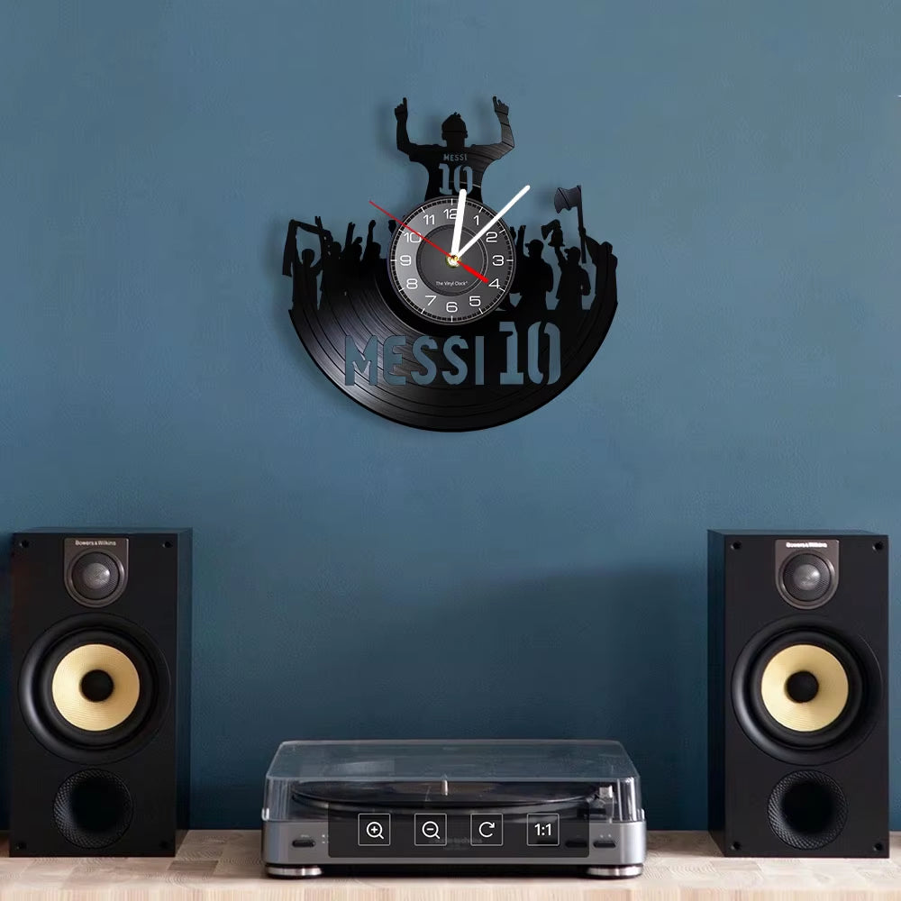 The King 10 Vinyl Record Wall Clock Argentina Football Player Diego Vinyl Clock the Unstoppable Force Legend for Football Fans